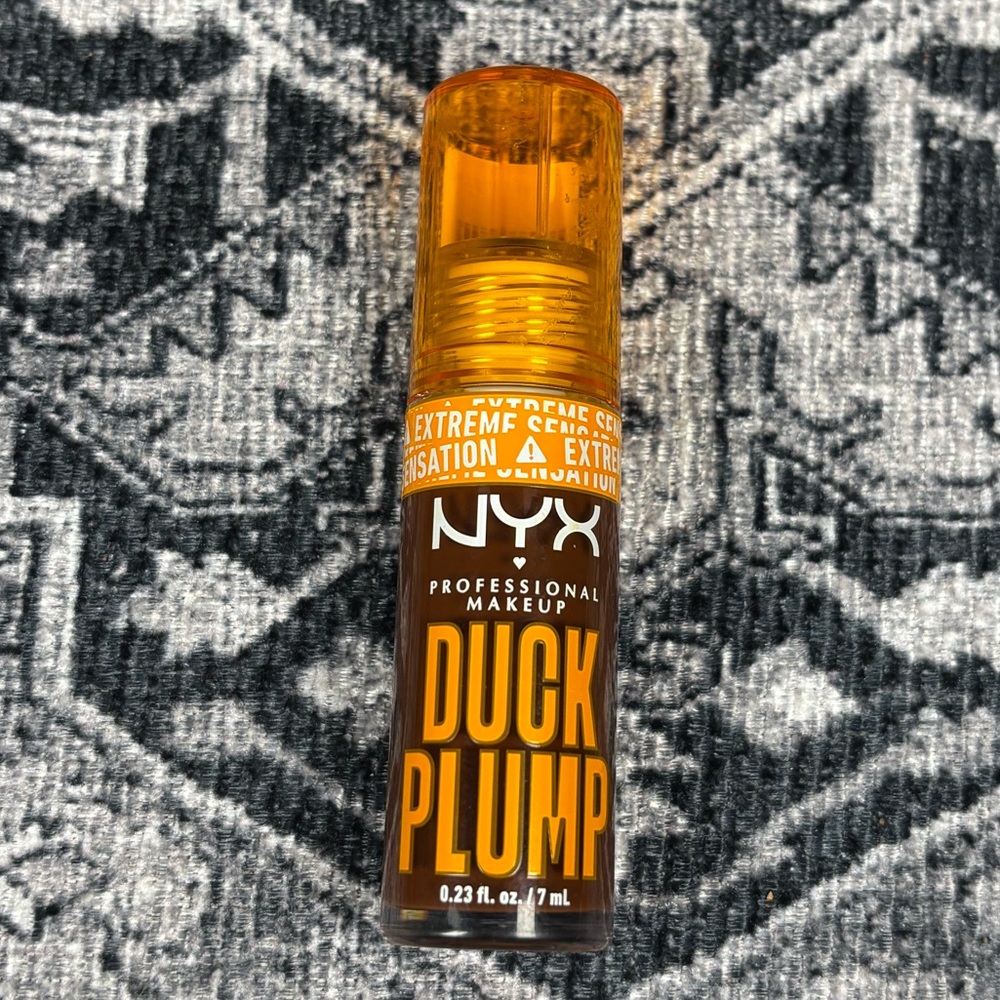 👄NYX👄Duck Plump Lip Gloss in Twice the‎ Spice New and Manufacturer Sealed